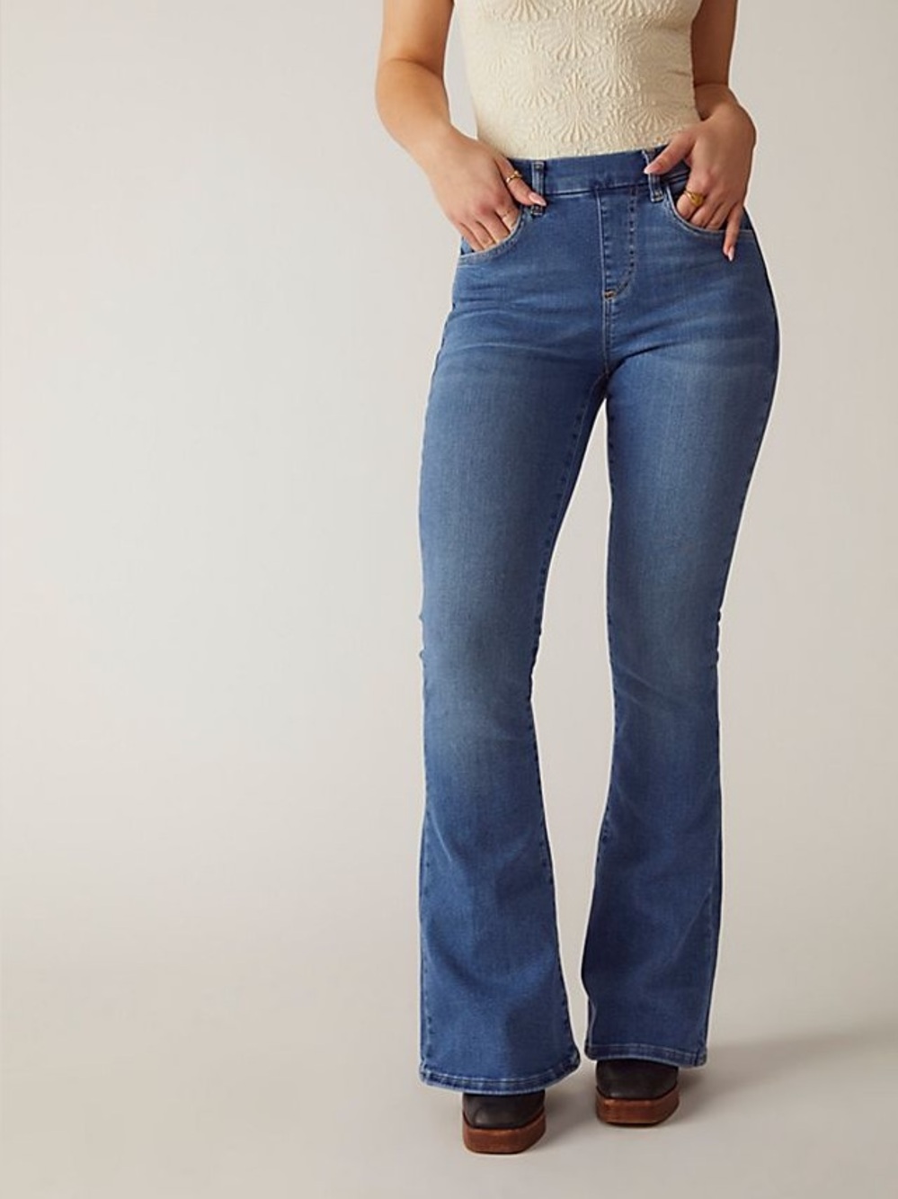 We The Free CRVY Infinite Stretch Pull-On Flare Jeans